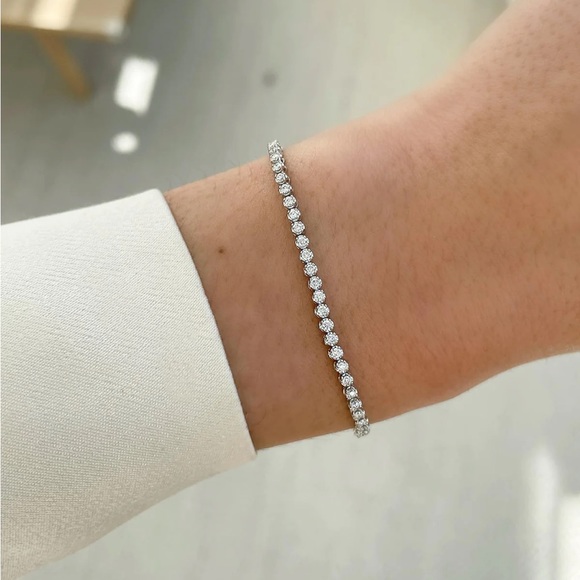 Ring Concierge Mini Diamond Tennis Bracelet - Picture 2 of 4